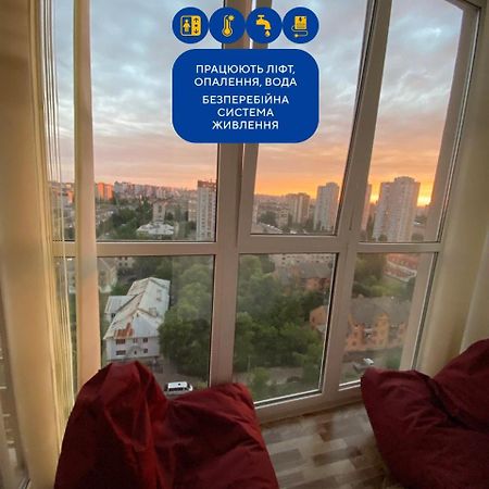 Large 2 Room Apartment With A Beautiful View 2 Min Metro Chernigivska Київ Екстер'єр фото