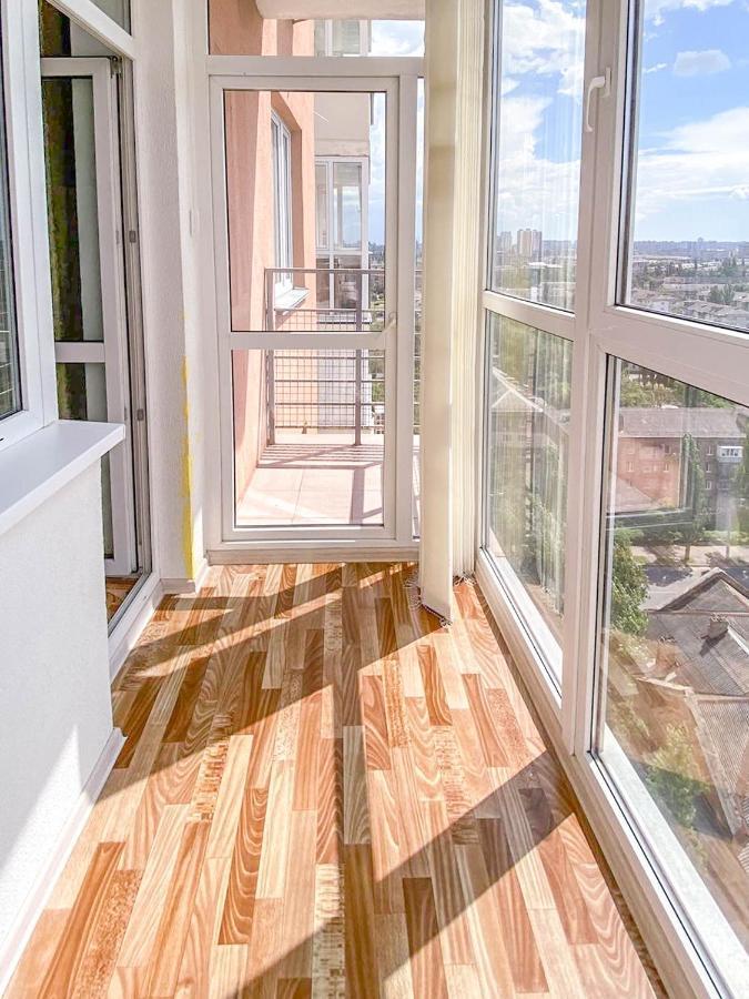 Large 2 Room Apartment With A Beautiful View 2 Min Metro Chernigivska Київ Екстер'єр фото