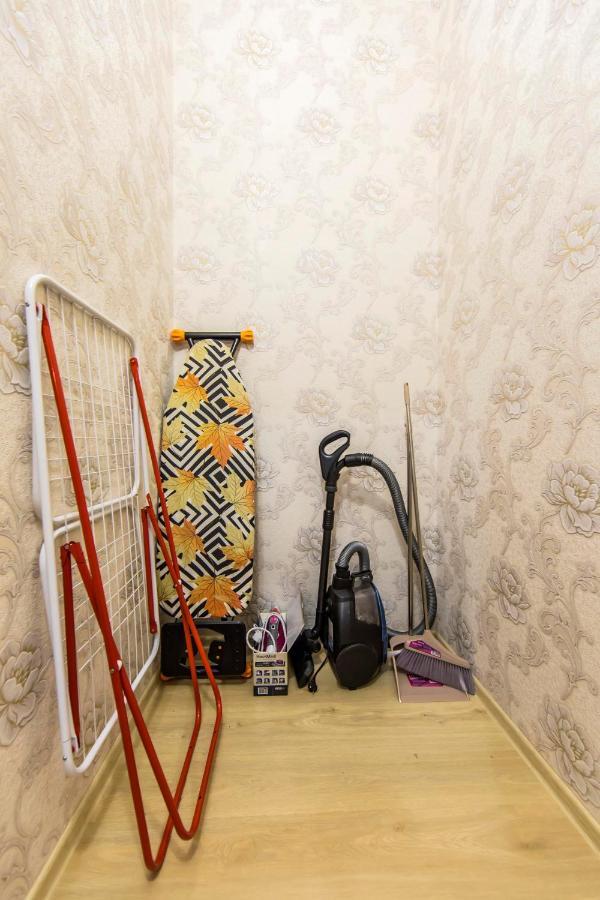 Large 2 Room Apartment With A Beautiful View 2 Min Metro Chernigivska Київ Екстер'єр фото