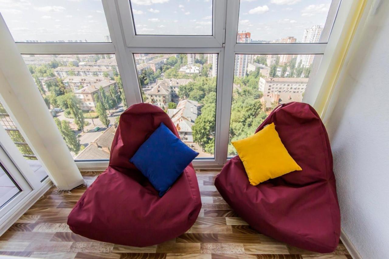 Large 2 Room Apartment With A Beautiful View 2 Min Metro Chernigivska Київ Екстер'єр фото