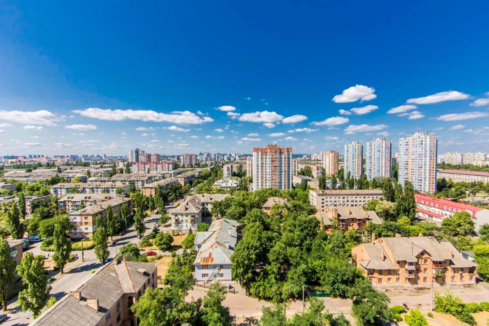 Large 2 Room Apartment With A Beautiful View 2 Min Metro Chernigivska Київ Екстер'єр фото